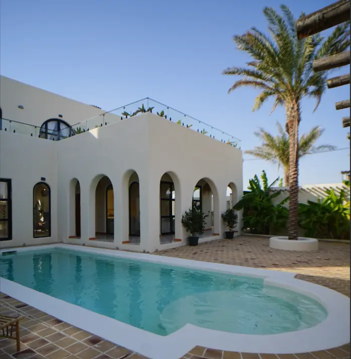 ویلا پنج خوابه استخردار دوبلکس نایا