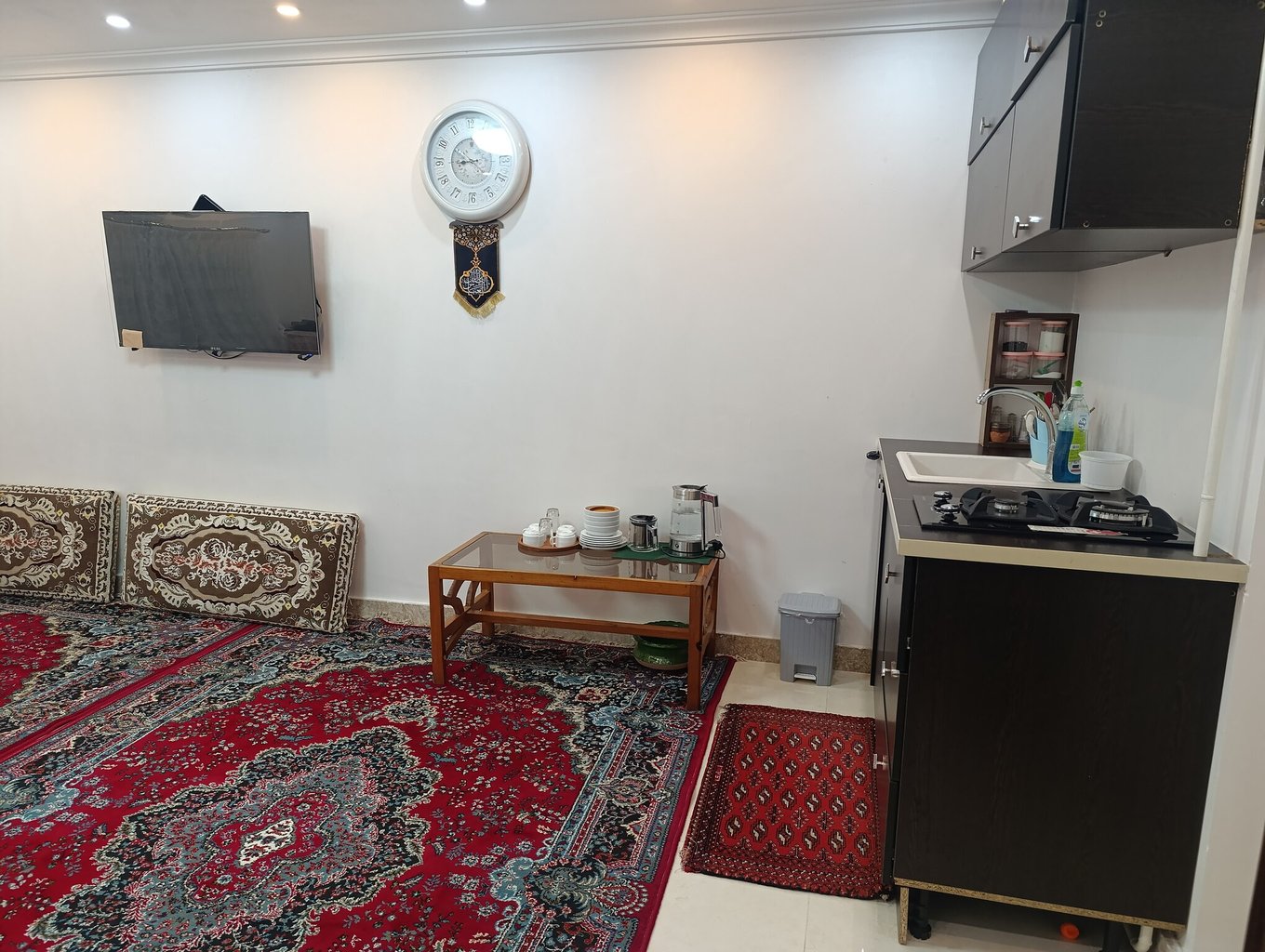 سوئیت فلت خونه باغ تی تی