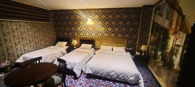 سوئیت اتابک - واحد ۳۰۲