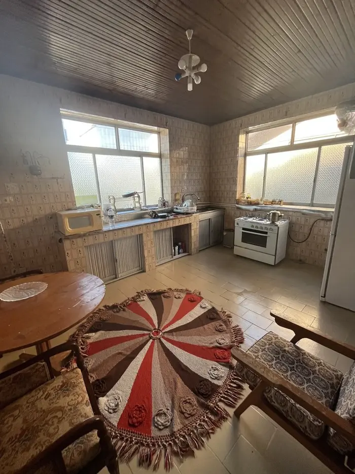 ویلا چهار خوابه ساحلی میخک