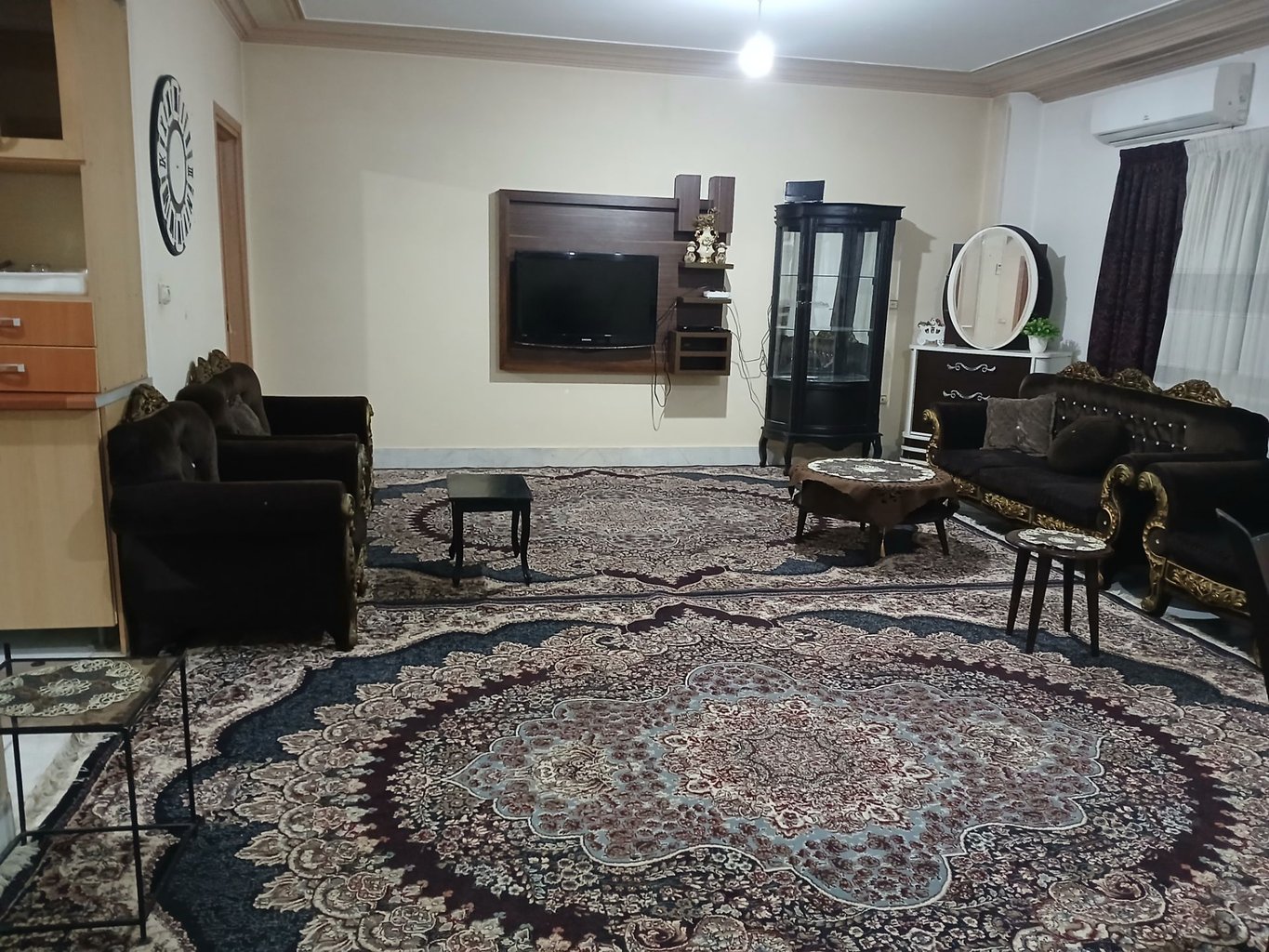 آپارتمان دوخوابه روشن فرد