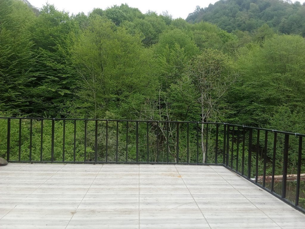 کلبه دو خوابه چوبی جنگلی گرتا