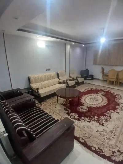 آپارتمان یک خوابه نصف جهان همکف فوژان