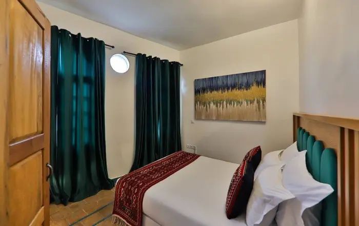 بوم گردی ونوشک 1 - واحد روجین