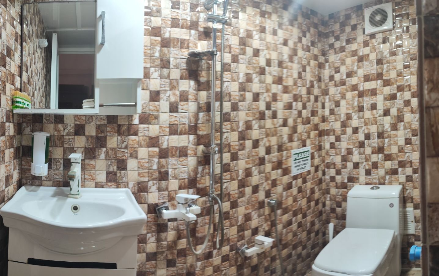 اقامتگاه سنتی ثنا - واحد 4 تخته