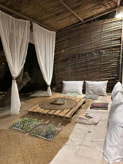 هاستل ژوان - واحد 5