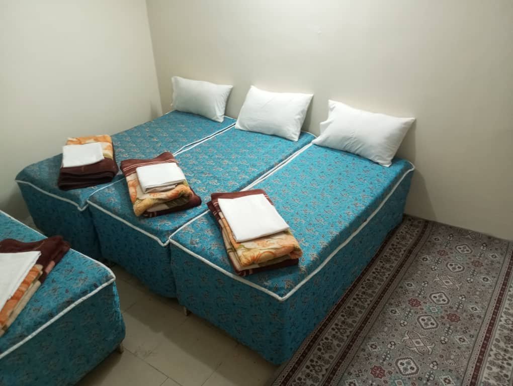 مسافرخانه رضوی فرد واحد چهارتخته