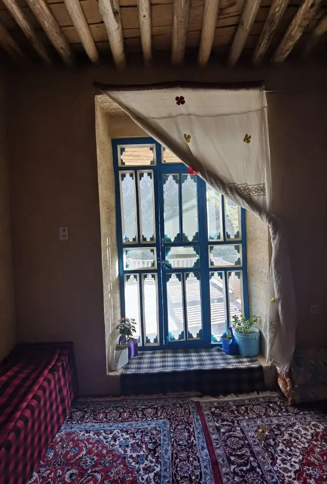 بوم گردی فلت واران