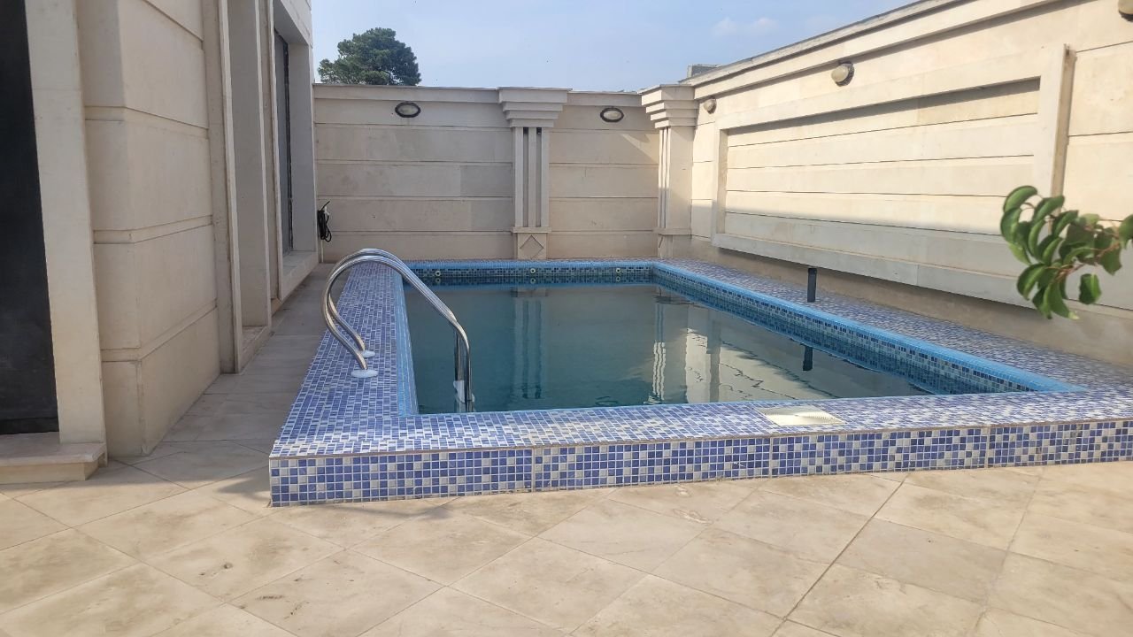 ویلا استخردار یک خوابه پارامیس