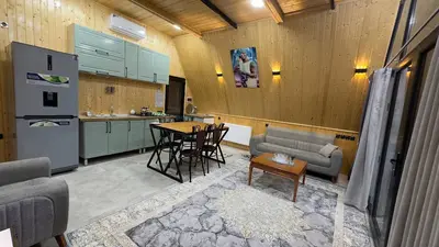 کلبه دوخوابه سوئیسی تتل