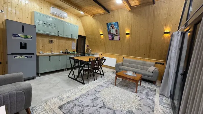 کلبه دوخوابه سوئیسی تتل