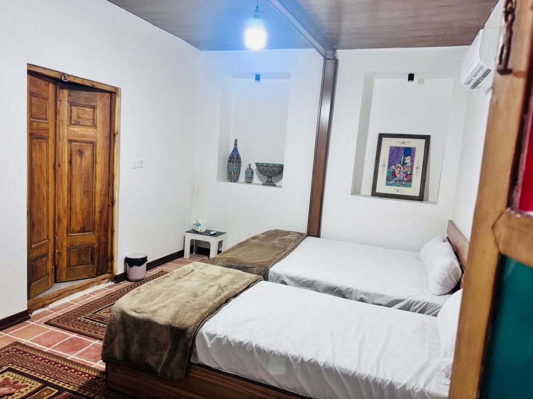 خانم بهار - واحد 3