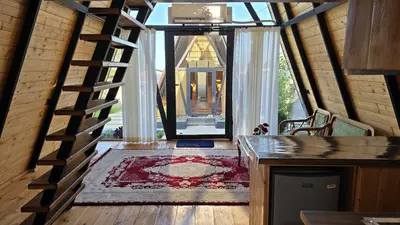 کلبه یک خوابه سوئیسی شهاب