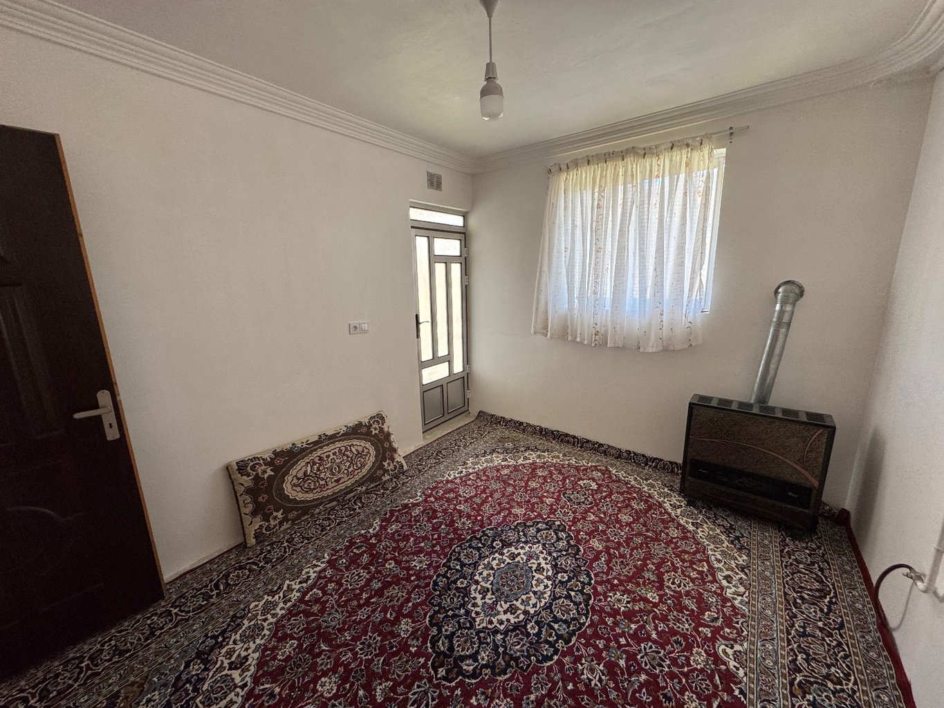 ویلا یک خوابه خاک پیرزن