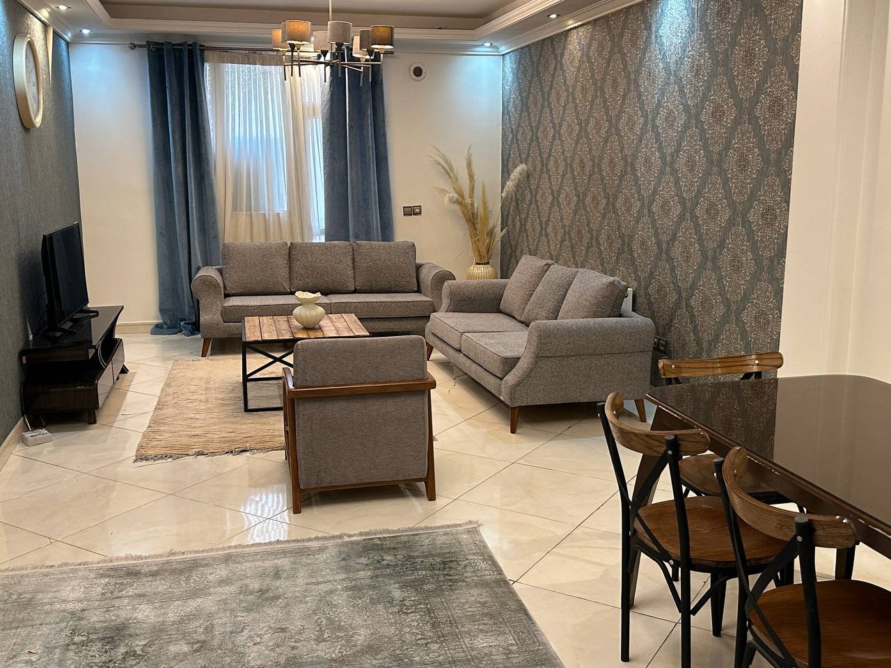 آپارتمان دوخوابه شاهان ۹ مرزداران