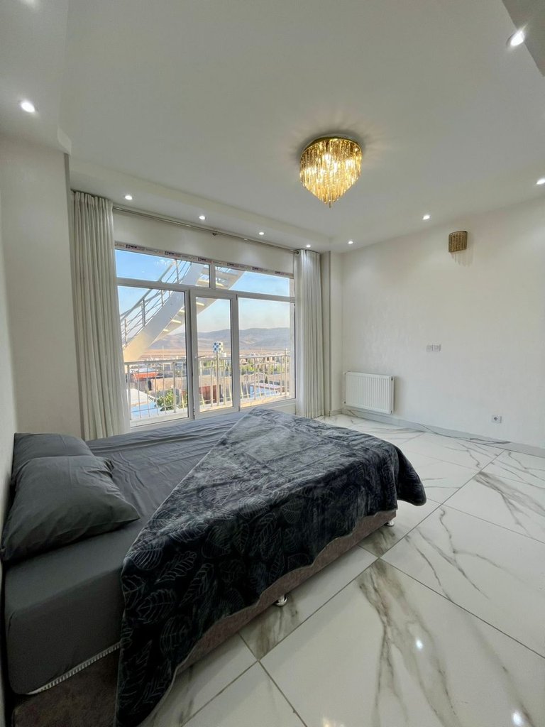 ویلای لوکس استخر جکوزی شهری