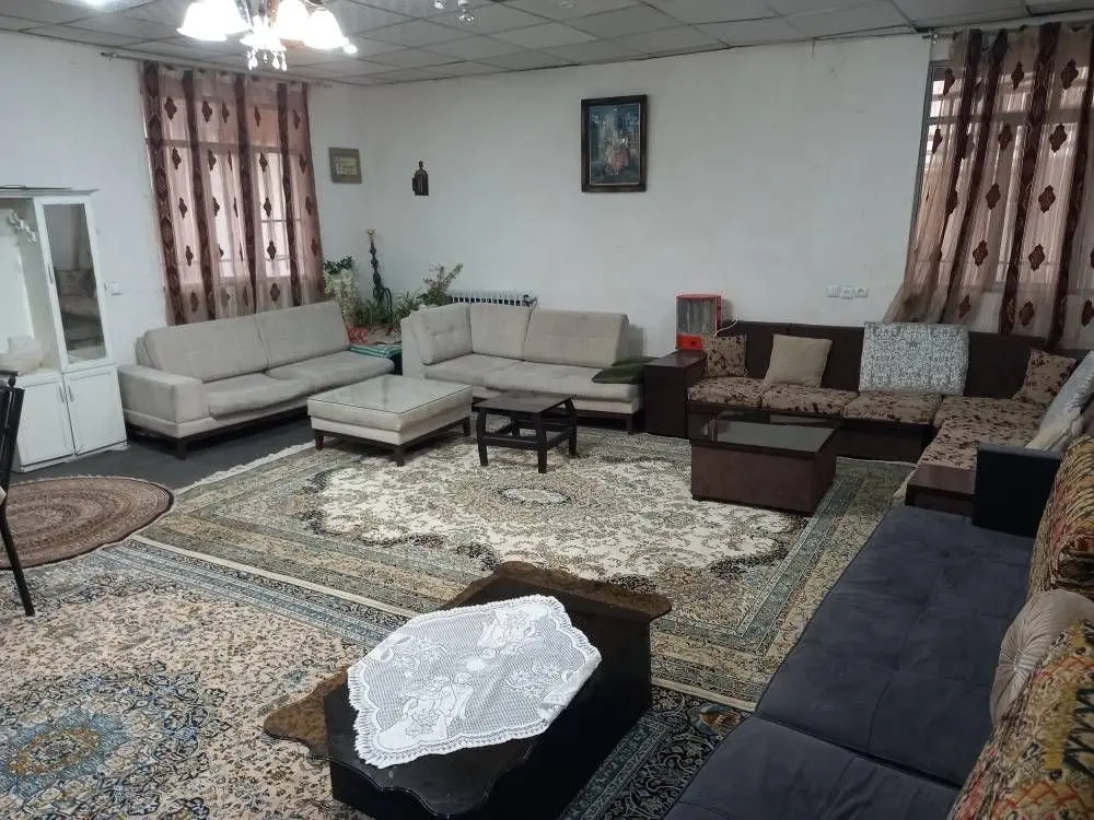 ویلا یک خوابه ده ترکمن - سالن پذیرایی