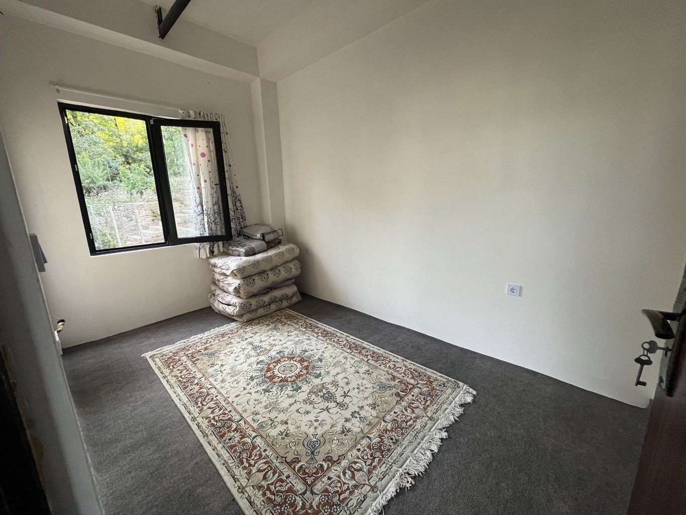 کلبه یک خوابه گل سپینود