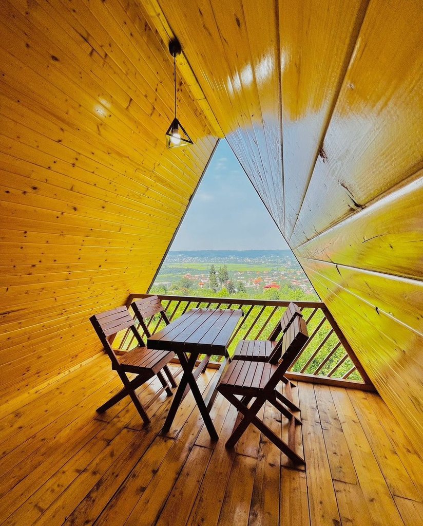 یک خوابه استخردار آبگرم سوئیسی لمپا ۲