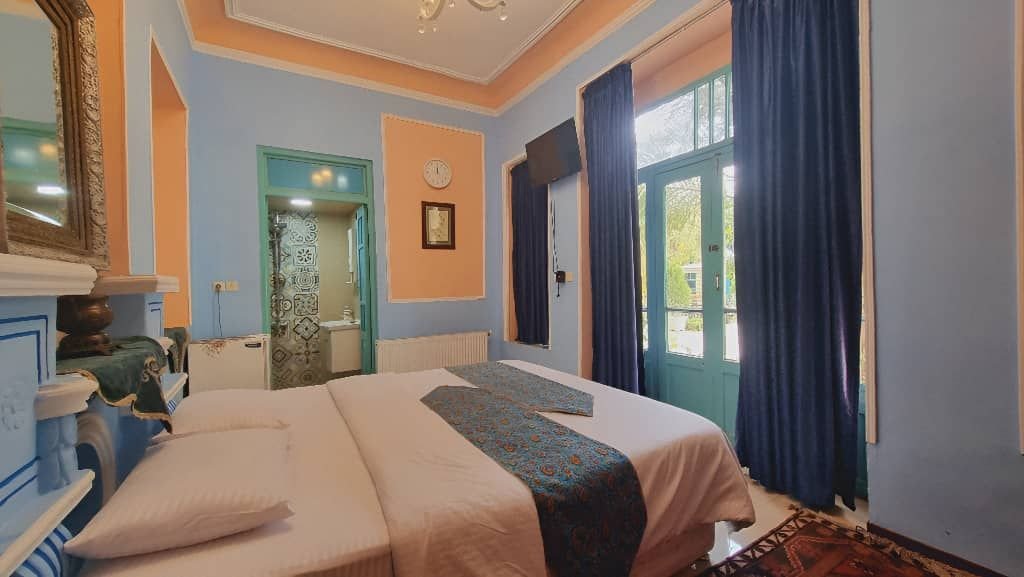 اقامتگاه سنتی هاتف - واحد دوتخته شیرین