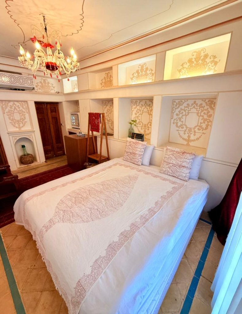 خانه بهشتیان - واحد گل پونه