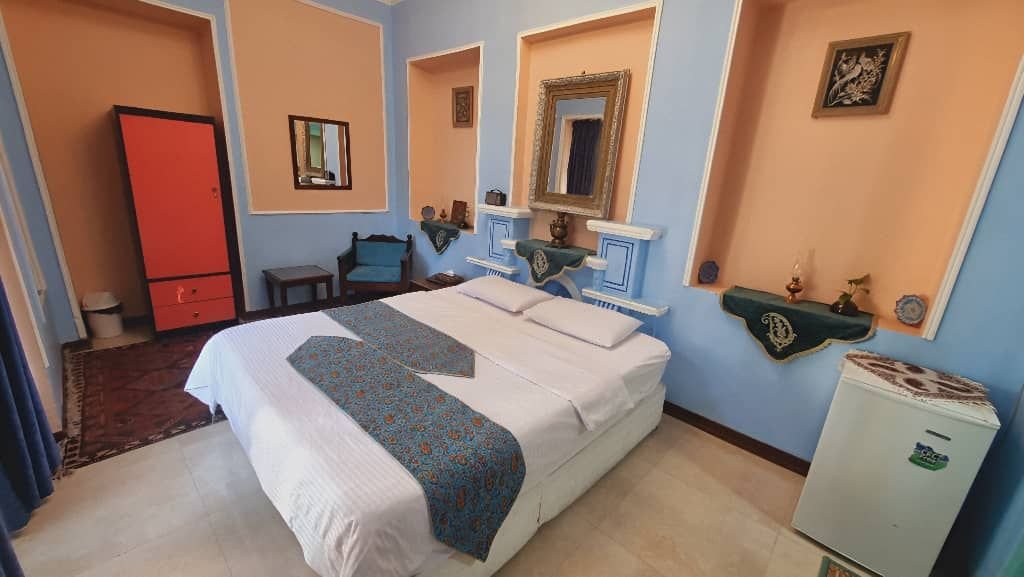 اقامتگاه سنتی هاتف - واحد دوتخته شیرین