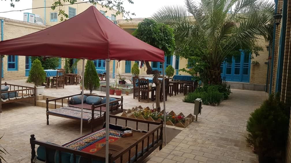 اقامتگاه سنتی هاتف - واحد یک تخته بهاران