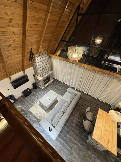 کلبه دوخوابه سوئیسی کاج