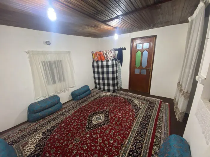 کلبه اقامتگاه پایین زرندین