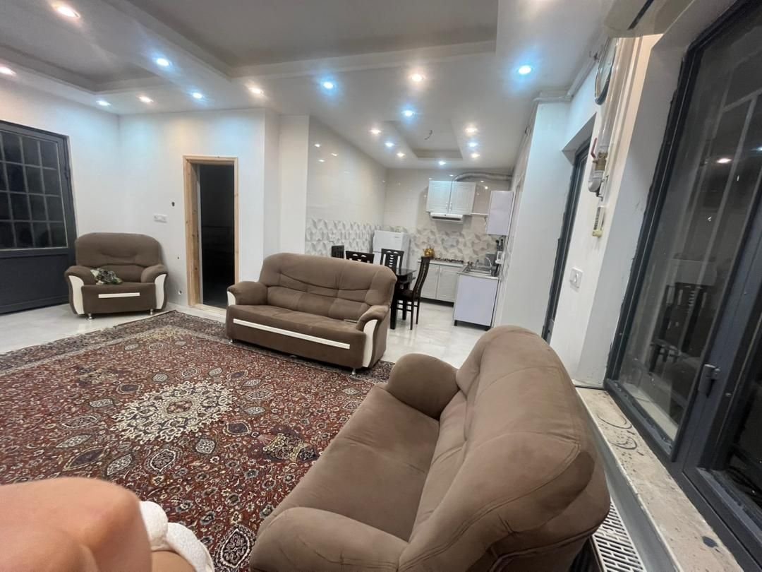سوئیت دوخوابه گلبرگ 33