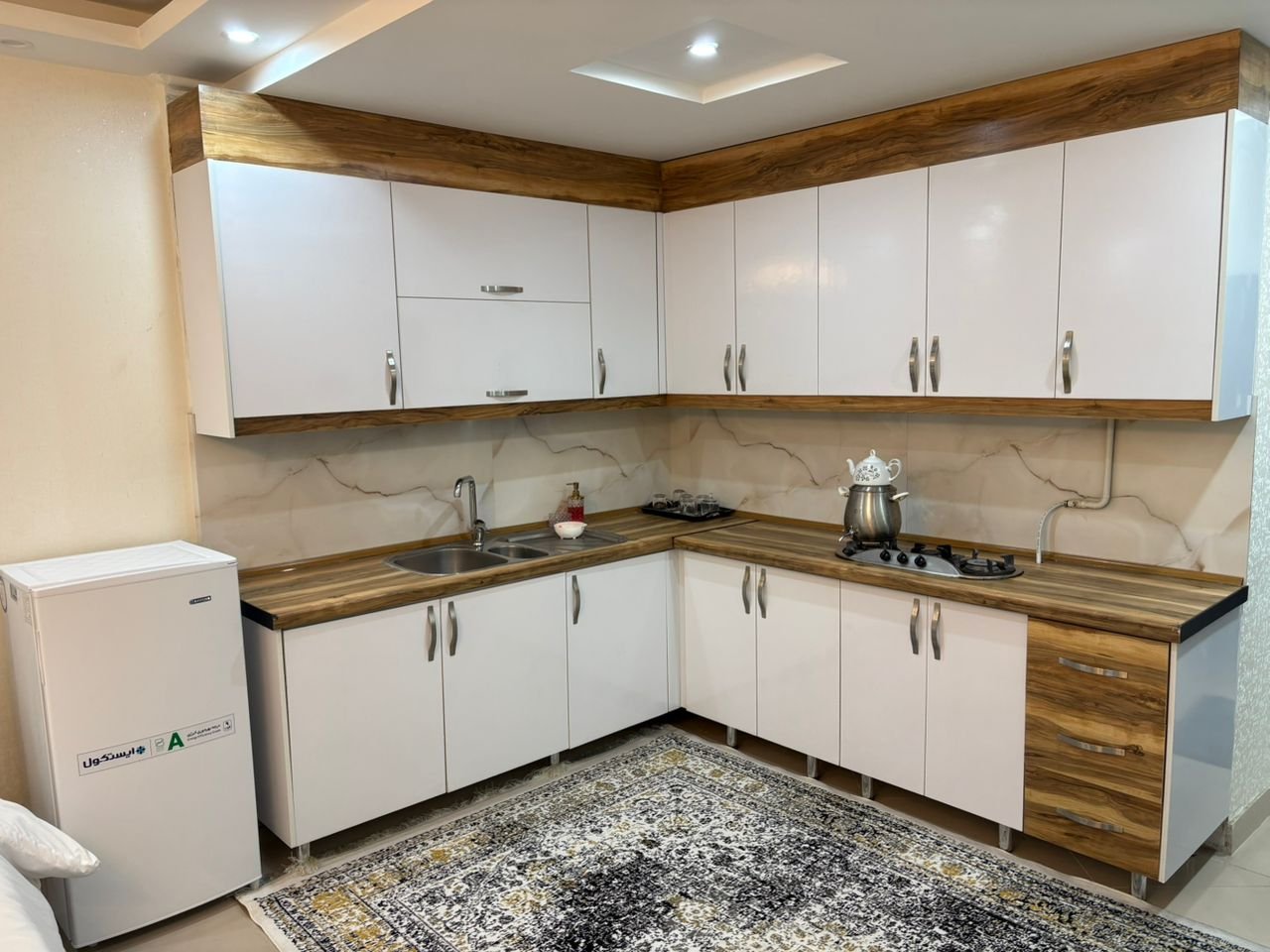 مسافرخانه گوهرشاد - واحد 302