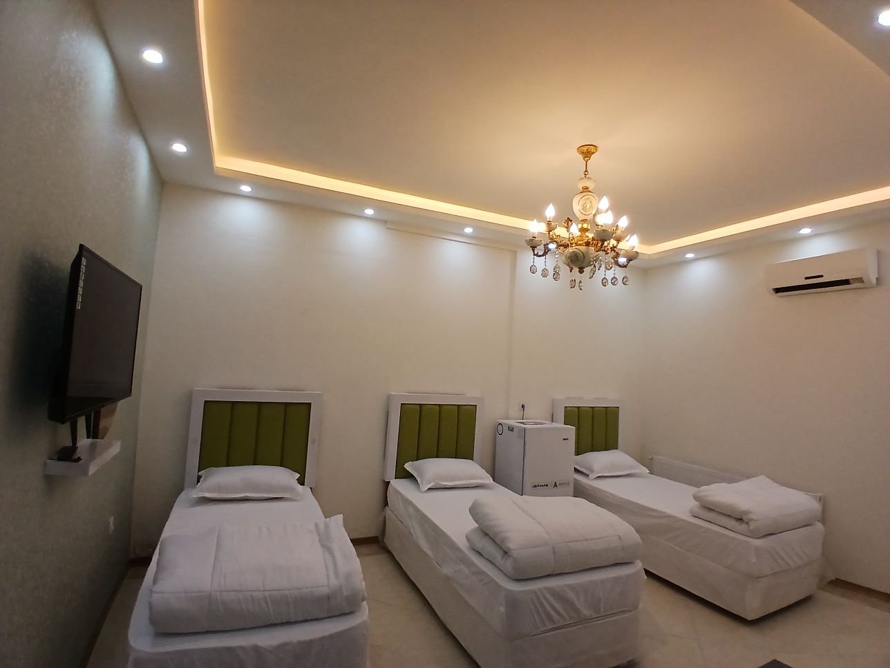 مجتمع اقامتی گوهرشاد - واحد ۱۰۰