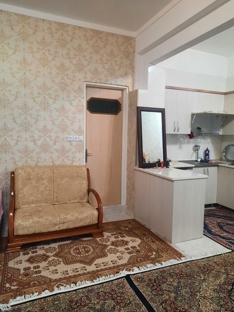 سوئیت اردیبهشت 9