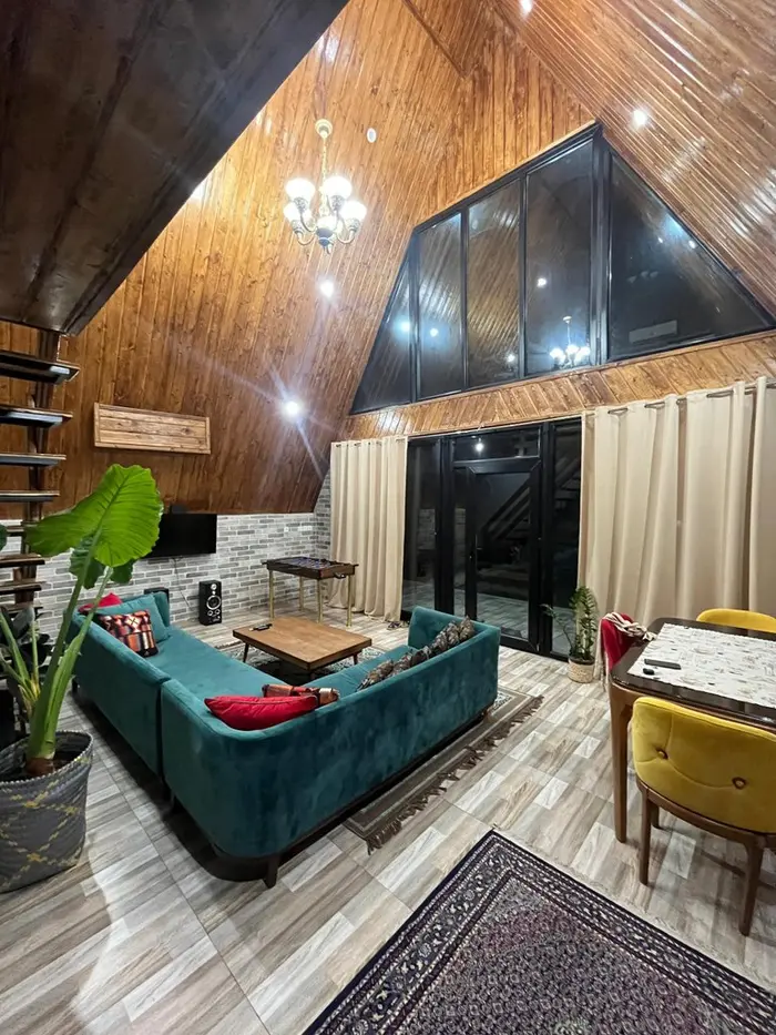 کلبه دوخوابه سوئیسی رویال