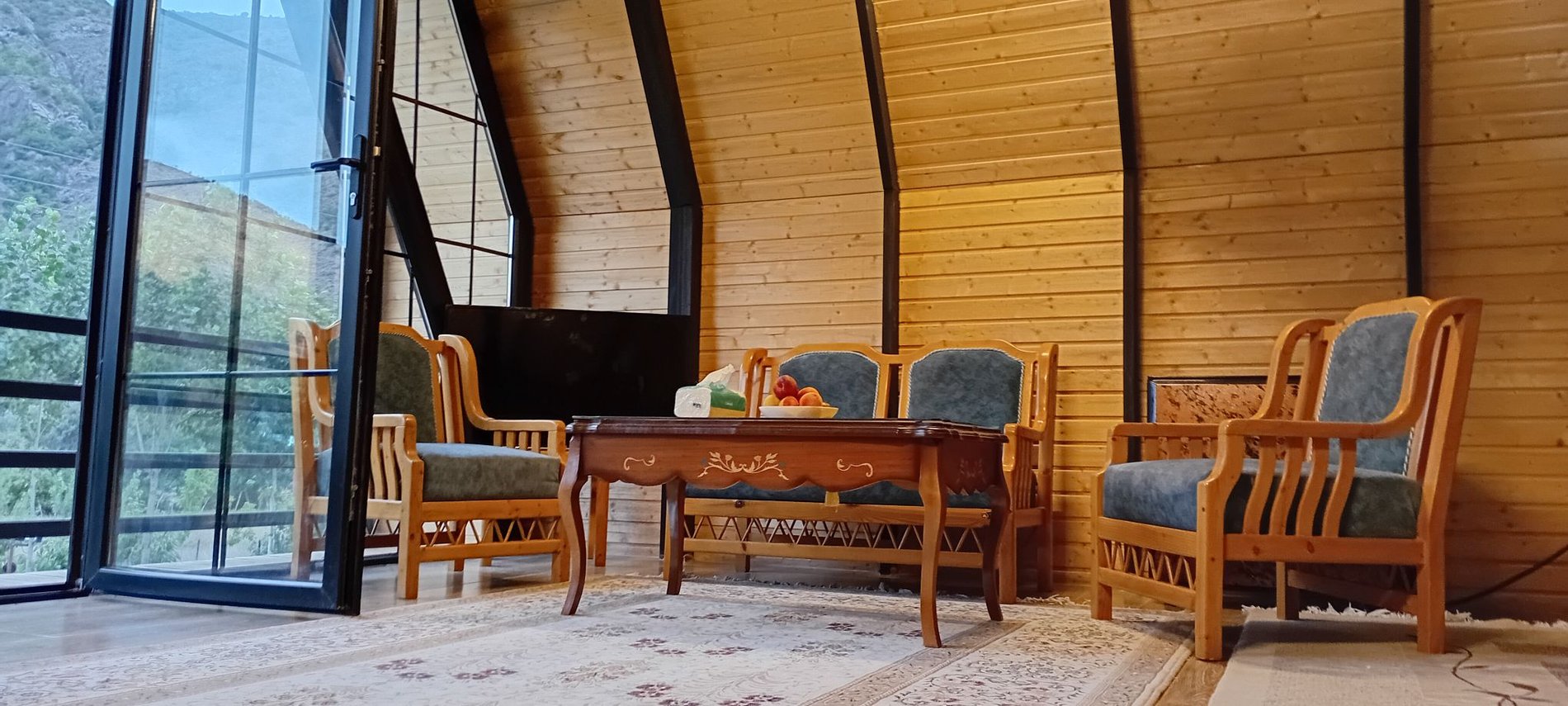 کلبه یک خوابه دوبلکس سوئیسی رابون