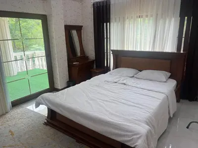 ویلا چهارخوابه تریپلکس استخردار زیران زاده