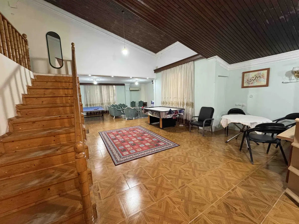 ویلا پنج خوابه دوبلکس ستاره قطبی - حال ۲ (پایین)