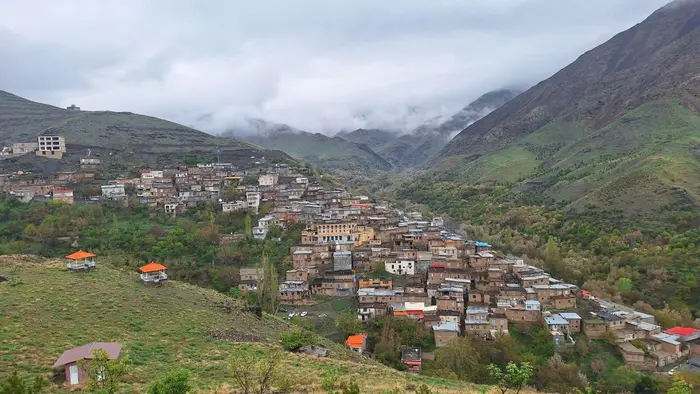 ویلا یک خوابه ارغوان دیزباد - نمای کلی روستا