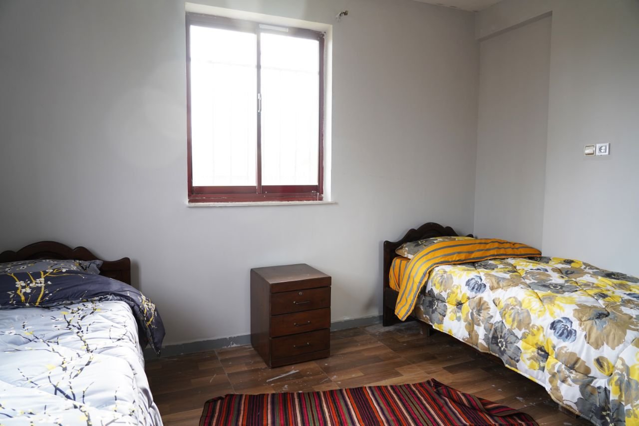 دوخوابه امی وی جا