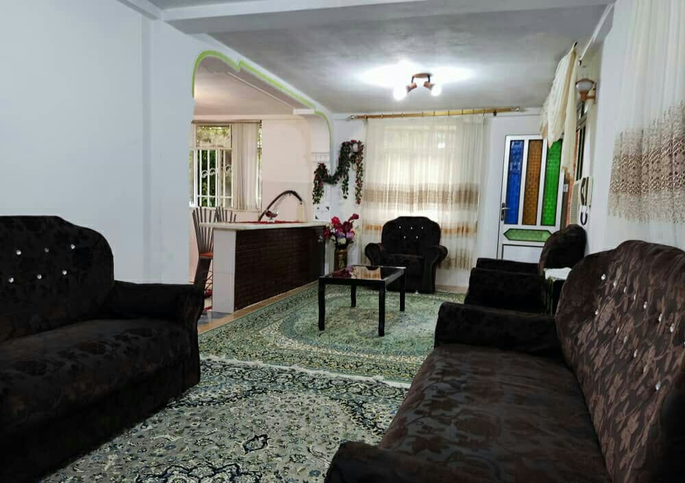 سوئیت یک خوابه سعیدی - هال