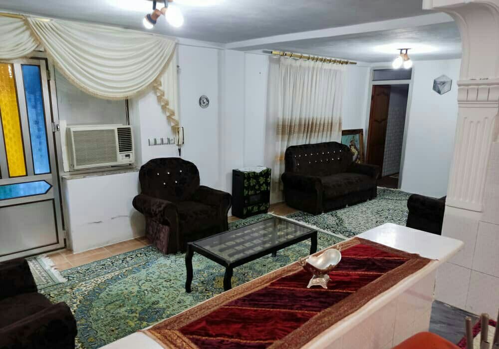 سوئیت یک خوابه سعیدی - هال