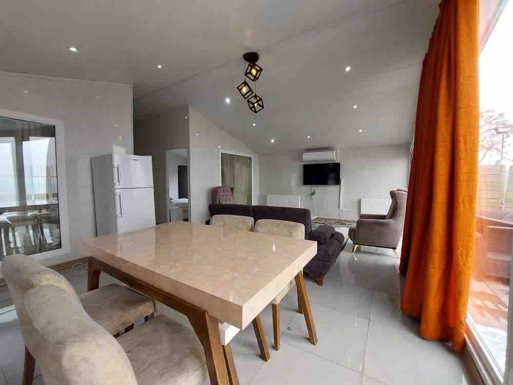 ویلا دوخوابه ساحلی استخردار آبگرم فلامینگو