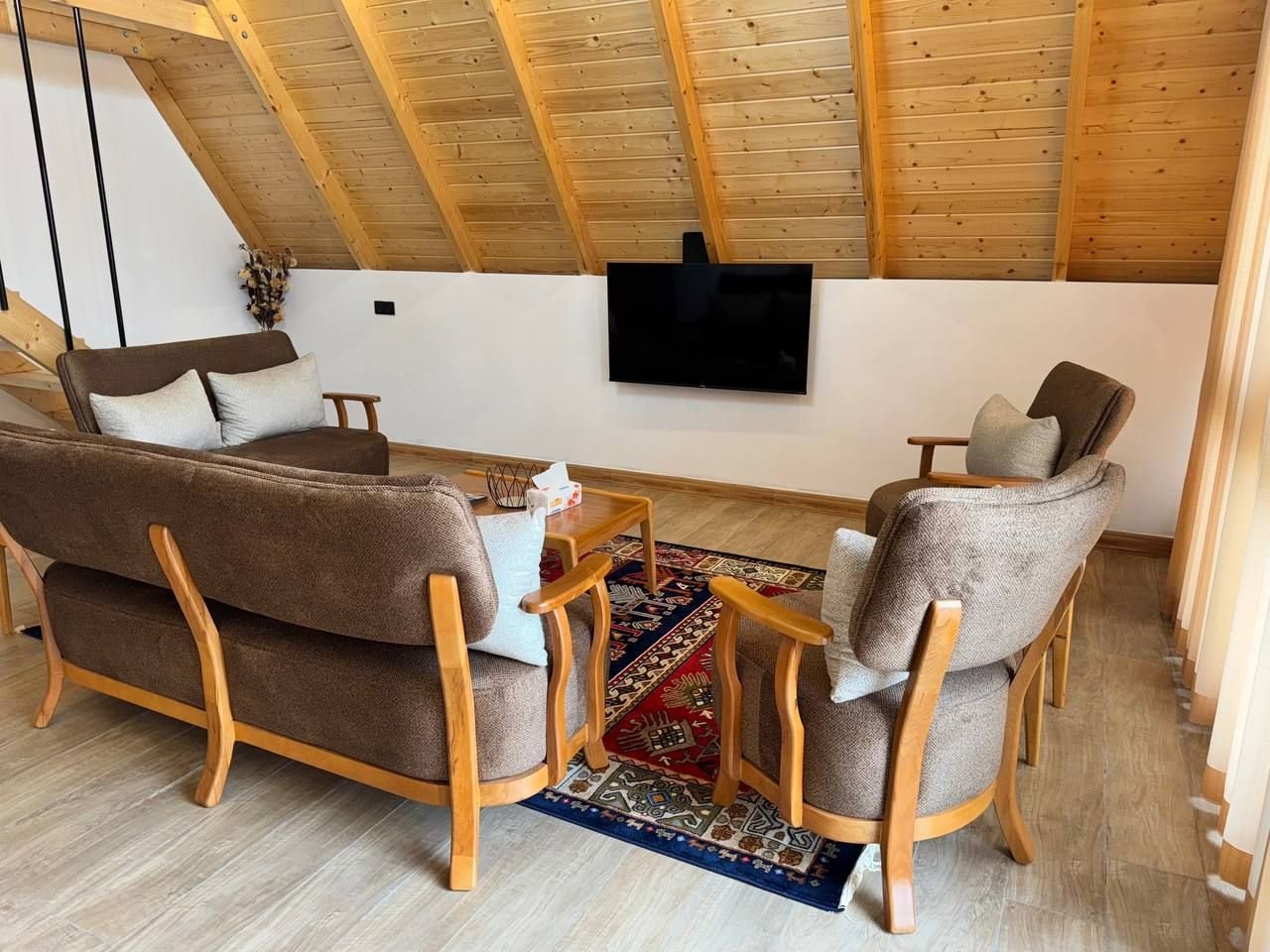 کلبه دوخوابه سوئیسی دوبلکس هلنا