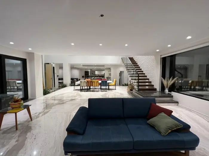 ویلا سه خوابه استخردار عمارت مدرن