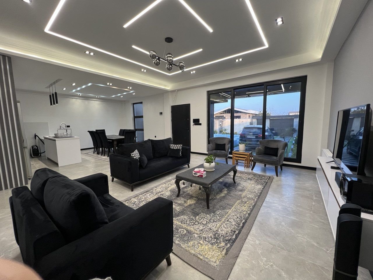 ویلا دوخوابه استخردار هنرمند