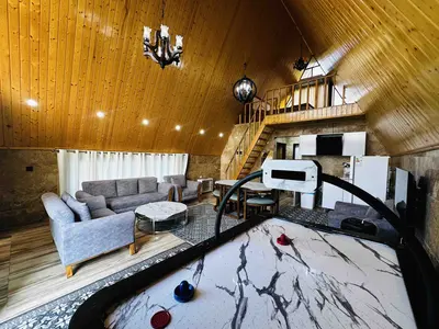 کلبه سه خوابه سوئیسی استخردار اندیشه ۸