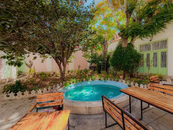 بوم گردی الف - واحد استاد فرشچیان