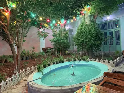 بومگردی الف - واحد استاد همایی