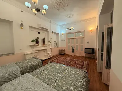 بومگردی الف - واحد استاد فرشچیان