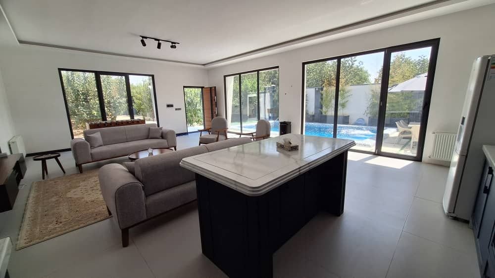 ویلا دوخوابه استخردار آبگرم آیدا 1